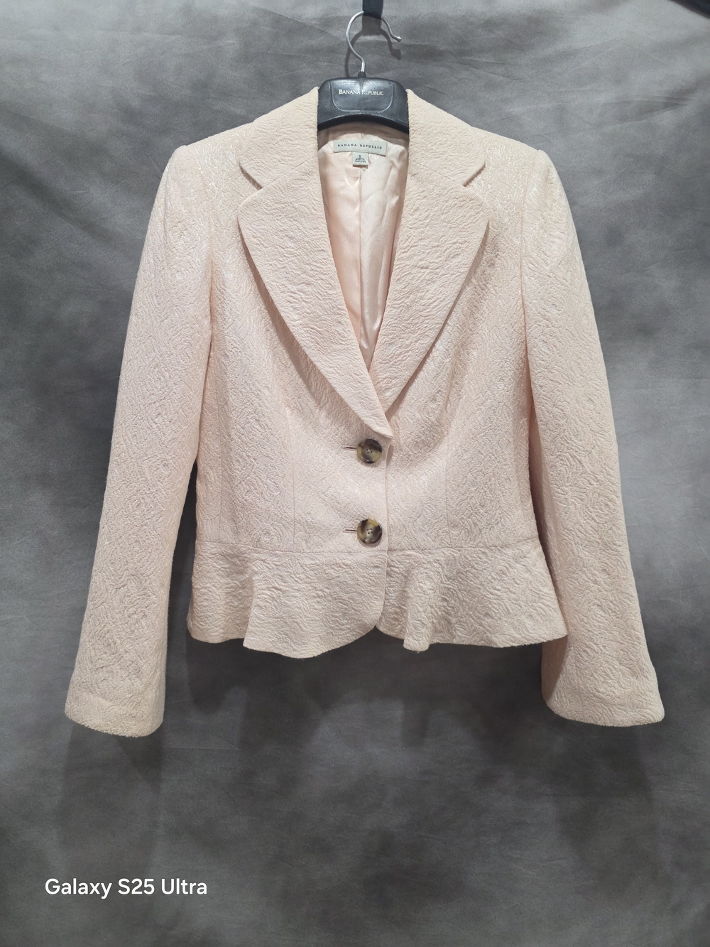 Banana Republic Vintage Pink Textured Peplum Blazer Size 6